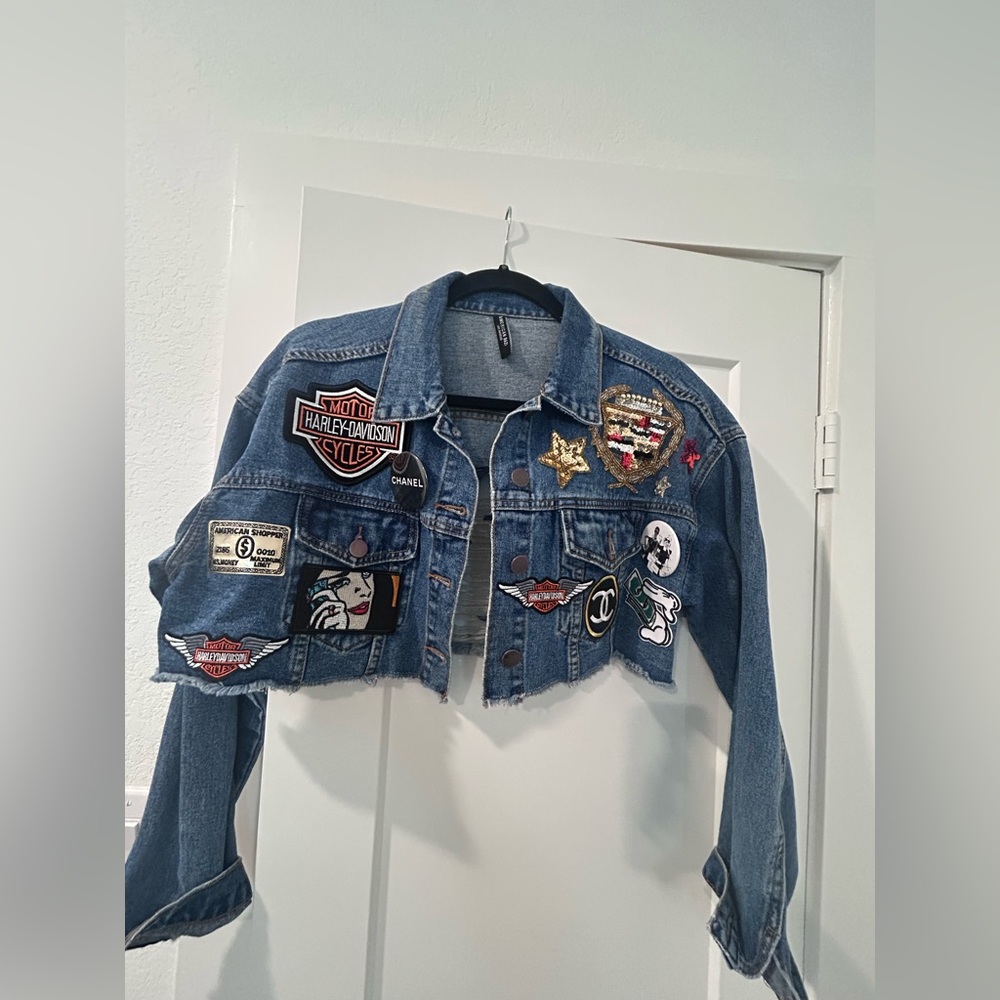 Harley-Davidson Blue Denim Jacket with Patch Accents
